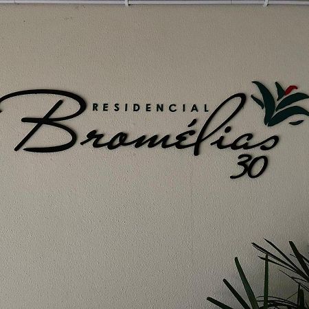 Apartmán Apto Bromelias - Meia Praia Itapema Exteriér fotografie